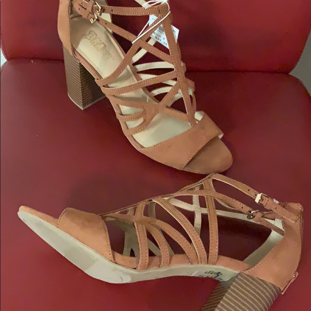 Brown sandal thick heel heels